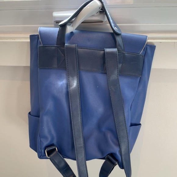 Faux leather backpack - Picture 3 of 3